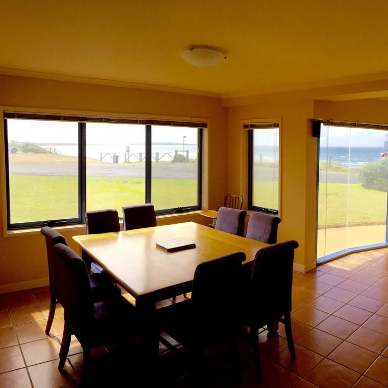 Horizons Beachfront Apartment Port Fairy Room photo