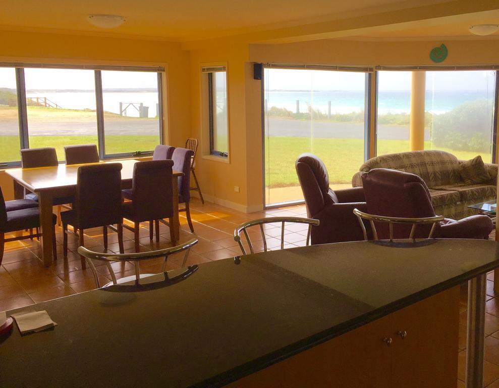 Horizons Beachfront Apartment Port Fairy Exterior photo